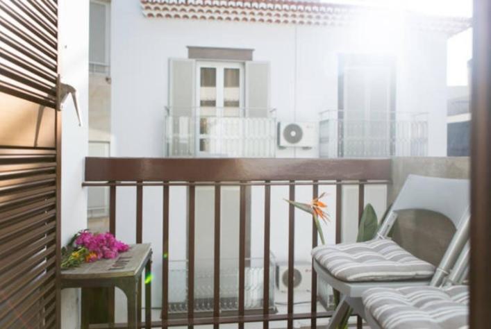 Central Funchal Apartment - Garden - Free Parking & Ac エクステリア 写真