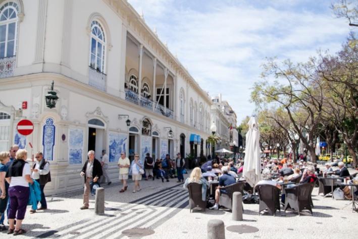 Central Funchal Apartment - Garden - Free Parking & Ac エクステリア 写真